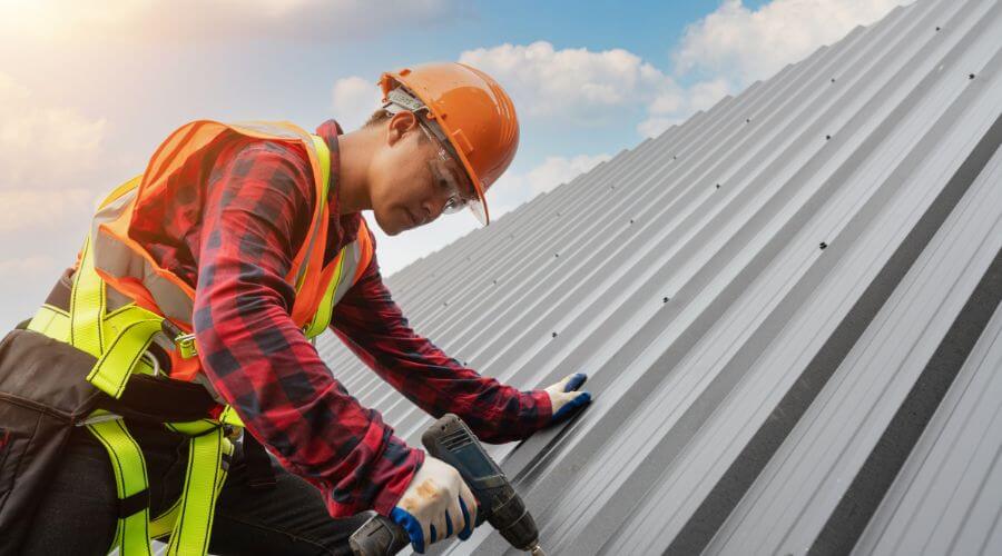 Expert new roof installation services in Harlan, IN